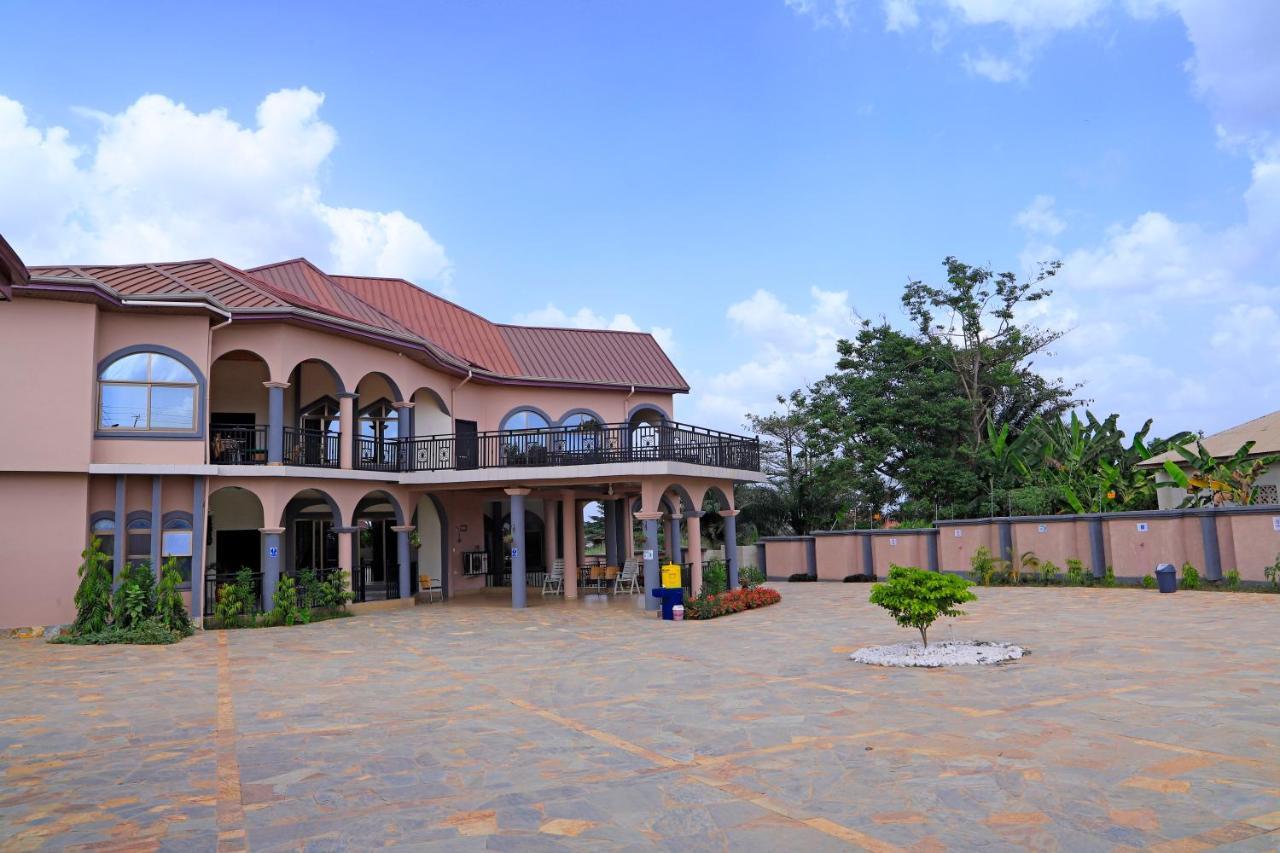 Osaah Bema Lodge Antoa Екстер'єр фото