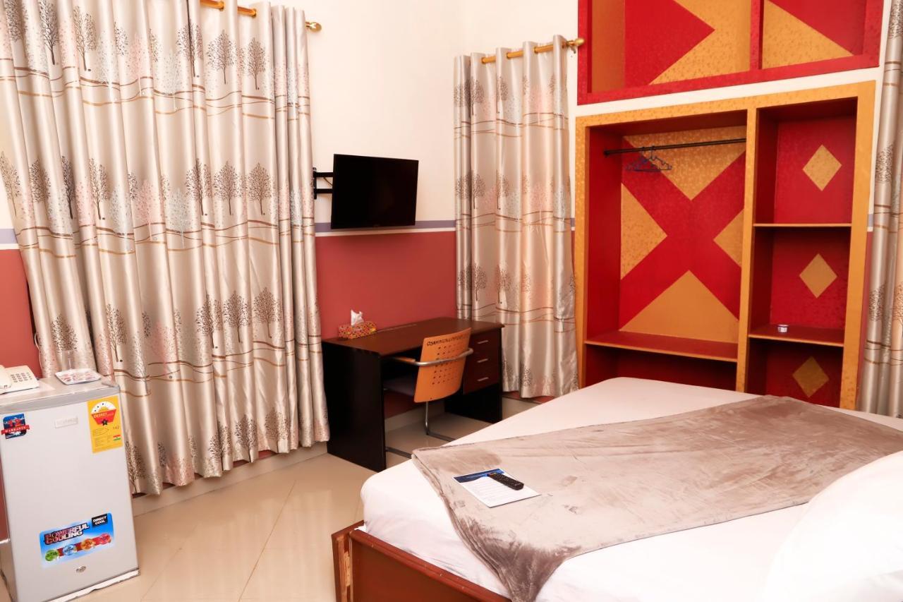 Osaah Bema Lodge Antoa Екстер'єр фото