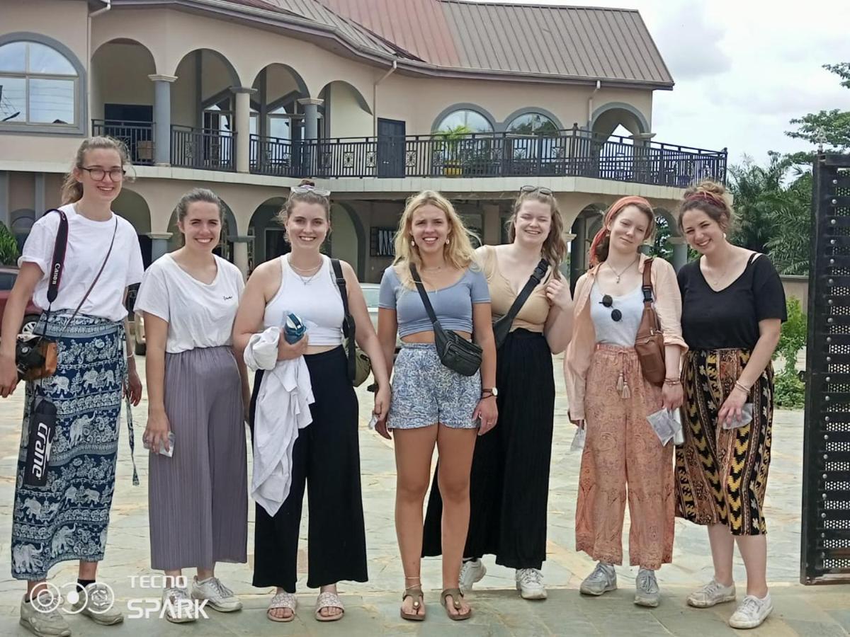 Osaah Bema Lodge Antoa Екстер'єр фото
